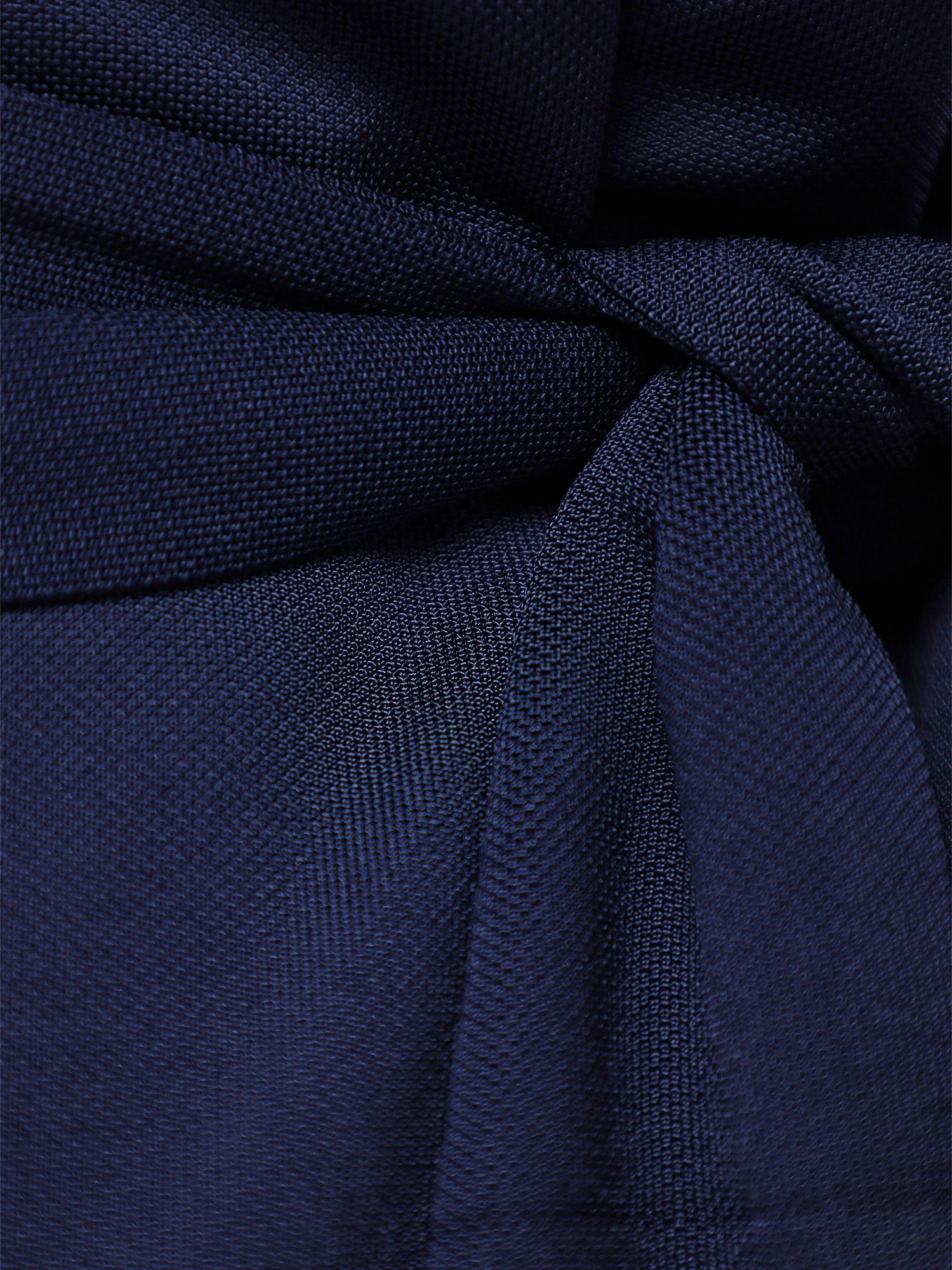 Футболка темно-синего цвета из смесовой вискозы